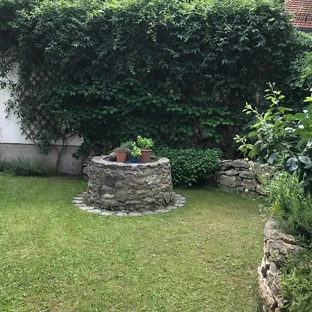 Villa Einzeldenkmal In Der Altstadt Von Regensburg